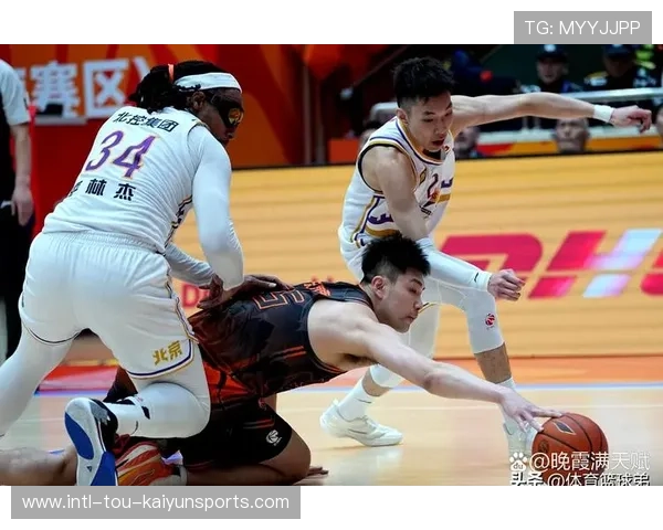 职业教练是否参与赛季数据解读与复盘会议，职业联赛教练可以上场吗