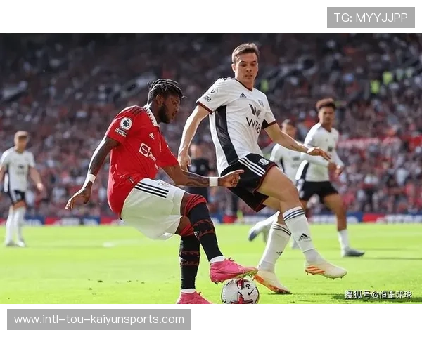 加纳乔倒勾射门击中横梁:那一刻,青春与传奇撞个满怀 加纳乔倒勾射门击中横梁:那一刻,青春与传奇撞个满怀